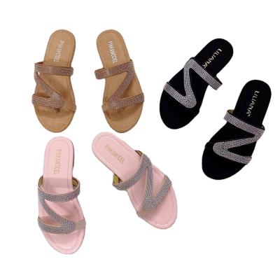 China 2021 summer trend fashion chic women's shoes fashion rhinestone Z slippers women's flat sports shoes fail wear for sale