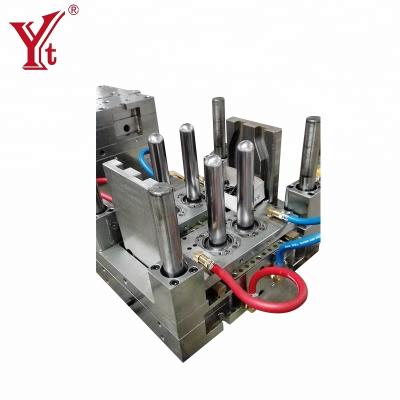 China Plastic Hot Runner Pin Valve, 4 Cavity Pet Run Mold, Plastic Bottle Injection Mold for sale