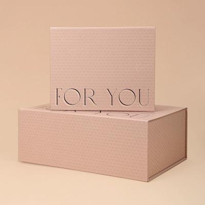 China Popular Luxury Rigid Cardboard Packaging White Box Gift Box With Removable Lid for sale