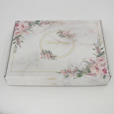 China Customized Luxury Valentine's Day Corrugated gift box Folding Packaging Cosmetics Clothing Packaging Box for sale