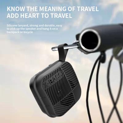 China Mini Small Light Speakers Round Outdoor Portable Mini Phone Function Bicycle Bluetooth Speaker for sale