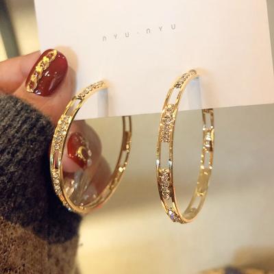 China FASHIONABLE Popular 925 Big Needle Silver C Fashion Earrings Fashion Earrings for sale