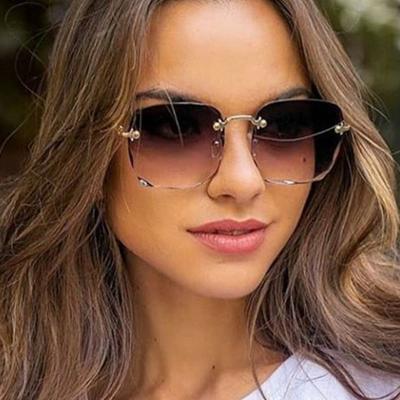 China Rimless Sunglasses Designer Sunglasses Retro Fashion Women Square Frameless Luxury Sun Glasses for sale