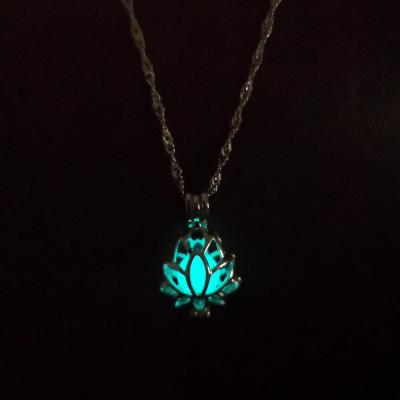 China Religious Hot Natural Stone Necklaces Yoga Healing Bright Glow in the Dark Necklace Lotus Charm Beads Necklace for Men Women Prayer for sale