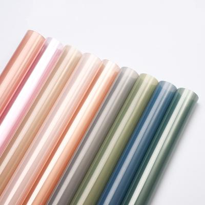 China Wholesale Waterproof Cellophane Wrapping Color Kraft Paper Flowers Factory Waterproof Material for sale