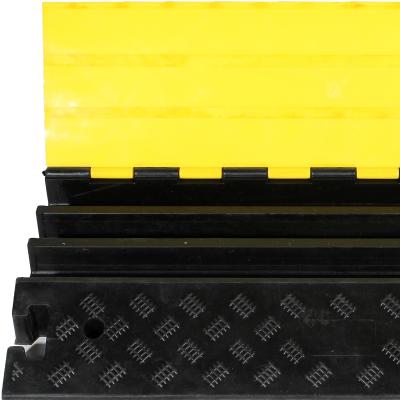 China Factory Supplier Price Durable Anti-pressure Rubber Cable Protector Ramp Durable 3 Channel Rubber Cable Bump for sale