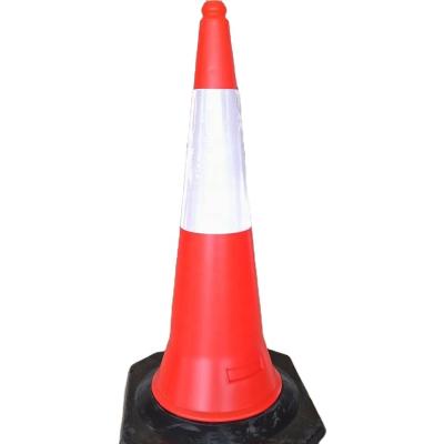 China Good Quality High Visibility 1000mm Black Rubber Base Durable Reflective PE Safety Plastic Traffic Cone for sale