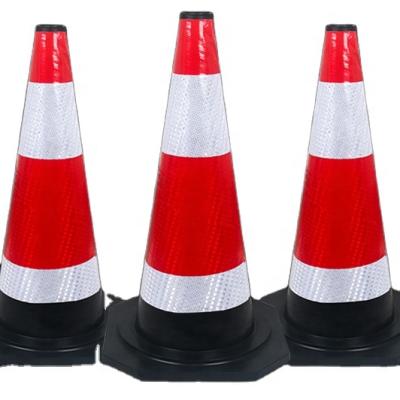 China Durable 70cm Size Factory Supplier Best Rubber Rubberized Traffic Cone / Safety Cones With Reflectors for sale