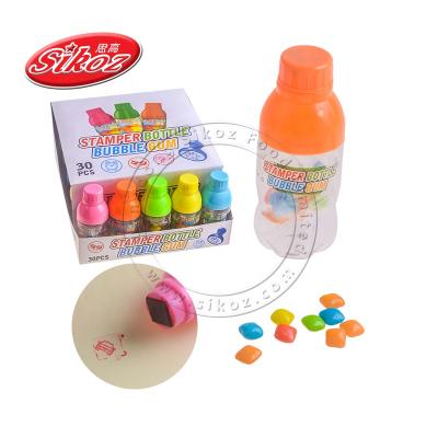 China Cartoon Toys Cute Cartoon Puncher Bottle Bubble Gum for sale