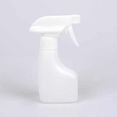 China Eco-friendly Portable PE Plastic Trigger 180ml Small Spray Bottle, Household Fine Mist Spray Bottle For Garden for sale