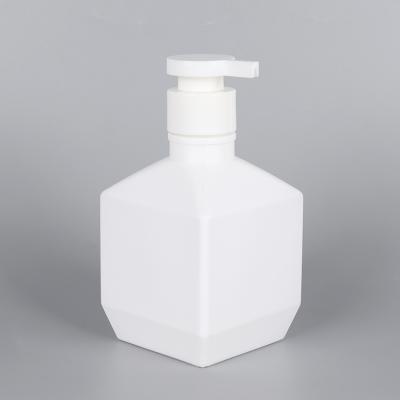 China Eco - Friendly Recyclable Custom Color Cosmetic Packaging Lotion Bottle , Empty Shampoo Lotion Pump Bottle for sale