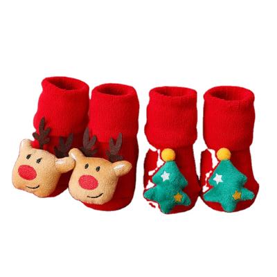 China QUICK DRY high quality silicone Christmas children's floor terry cotton socks baby non-slip Christmas socks for sale