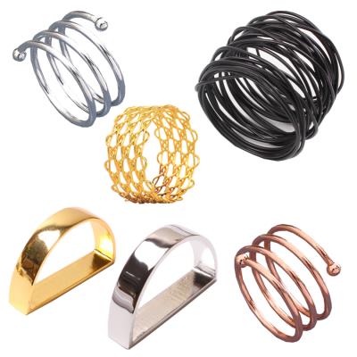 China Hot Sale Metal Circle Single Stocked Napkin Ring Table Accessories For Wedding Party Dinner Rattan Napkin Bucket Rack Luxury Rings for sale