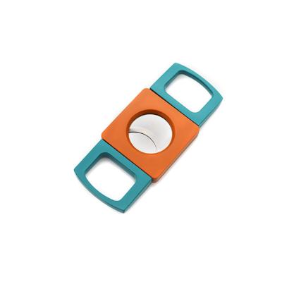 China New Design Cheap Plastic Cigar Cutter Wallet Cigar Cutter Accessories OEM Sharp Bulk Pointed Blade Plastic Cigar Cutter Accessories for sale