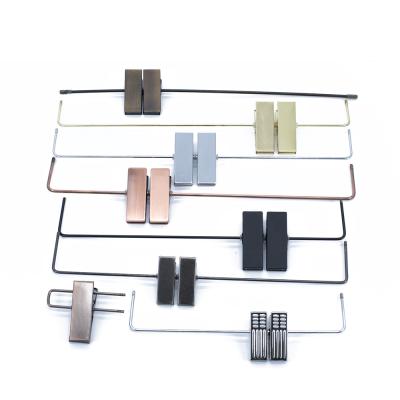 China Many Styles and Many Colors Wholesale Price Custom Made Accessories Available High Quality Hanger with Metal Chrome Metal Clips for sale