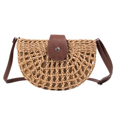 China Lady's Rattan Straw Woven Bag High Quality Summer Shell Shape Small Shoulder Beach Bags for sale