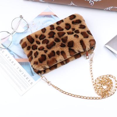 China Fashion Classic Design Ladies New Fashion Handbags Leopard Pink Envelope Girls Cross - Body Gift Faux Rabbit Fur Mini Purses And Handbags for sale