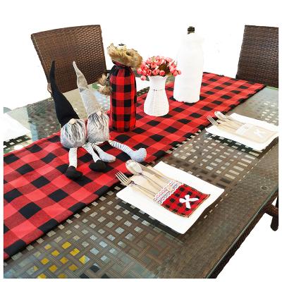 China Wholesale Christmas Cotton Large Workmanship Black Red Lattice Linen Tablecloth At Christmas Decoration Supplies for sale