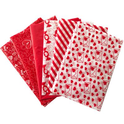 China Recycled 30gsm Red Rapping Tissue Paper Christmas Wrapping Paper For Gift for sale