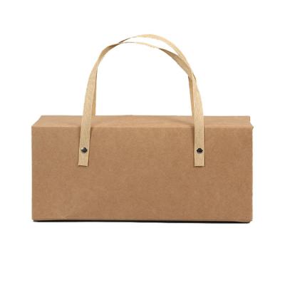 China Box Shape Washable Kraft Custom Standup Luxury Packaging Paper Bags With Handle for sale