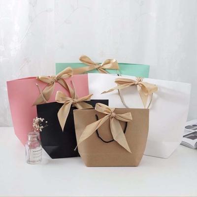 China Recyclable Kraft Food Paper Bag Gift Bags Cheap Paper Custom Printed Disposable Cake Packaging Customized Offset Printing Recyclable Accept for sale