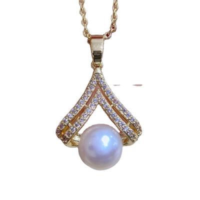 China Charm CLASSIC Rhombus Design Natural Freshwater Pendant For Women Fashion Pearl Pendant Jewelry for sale