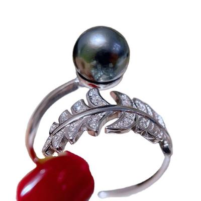 China New CLASSIC Perfectly Round Black Feather Design 8-9mm Pearl Rings Women Jewelry Tahitian Seawater Rings for sale