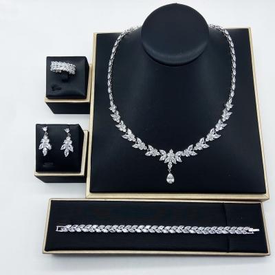 China CLASSIC Simple Shinning Wedding Jewelry Set Bridal Dress Factory Party Zircon Jewelry Accessories Gifts Wholesale Directly for sale