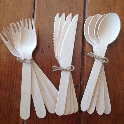 China Factory Price Eco - Friendly Disposable Wooden Cutlery Flatware Sets for sale