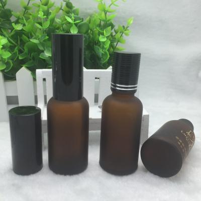 Китай Бутылки бутылки 30ml матированного стекла косметические прозрачные янтарные с насосом продается