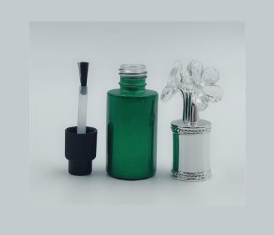 Cina Bottiglia su ordine dello smalto per unghie di verde di Mini Empty Polish Bottles Emerald in vendita