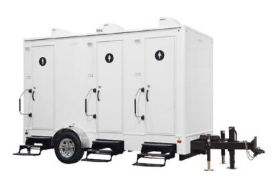 China Luxury Toilet Trailer Manufacturer 3 Stall Portable Restrooms Trailers Customized Mobile Toilet for sale