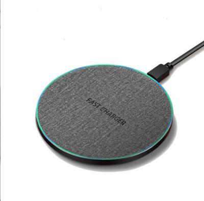 China Mobile Phone Qi Wireless Charger For iPhone 14 13 12 11 pro XS X XR 8 Induction Type C Fast Charging Pad For Samsung S22 S21 Xiaomi for sale