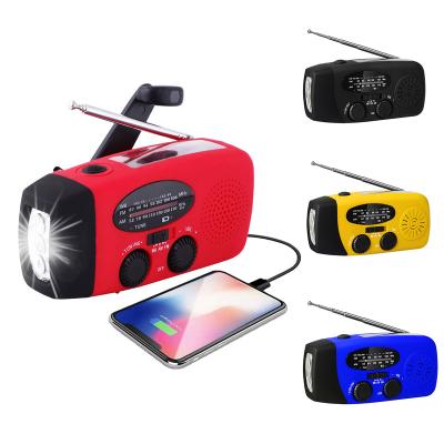 China Hand Crank Radio with Torch Light USB Power Charger for Mobile Phone in Power Portable Rechargeable Emergency Crank 2000mah WB/NOAA Solar Radio with Phone Charger and LED Torch FM Radio for sale