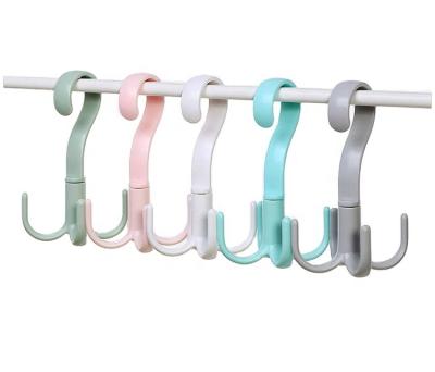 China 360-Degree Rotating Scarf Hanger Wardrobe Link Hanger Scarf Four-Claw Hanger for sale