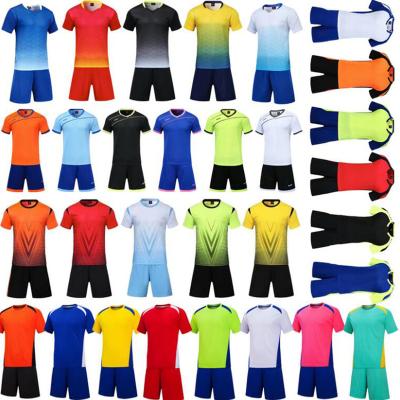 China High Quality 100% Polyester Breathable And Quick Dry Uniform Suit Jersey Soccer Football Uniform Sets High Quality for sale