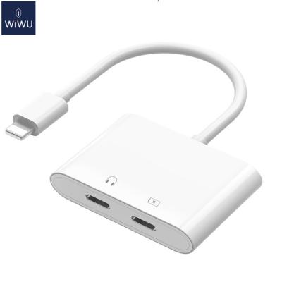 China WIWU Mobile Phone 4 in 1 Audio Adapter for Lightning 2.4A Sound Card Current Fast Charging Alive Music Hub for iPhone for sale