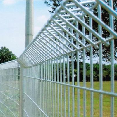 China Factory Supplier Popular Design 3d Curved Wire Mesh Fence Hot Dipped Ornate Iron Fencing for sale