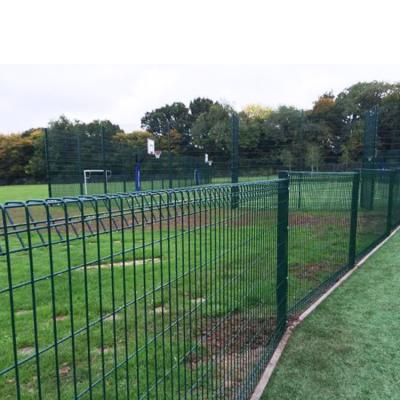 China Factory Supplier Popular Design Simple Iron Fence Design Hot Dip Galvanized Roll Top  Wire Mesh Fence for sale