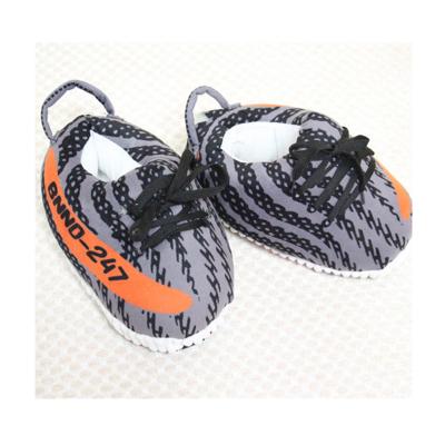 China Fashion Trend Adult Winter Cute Yeezy Plush Sneaker Cute Indoor Funny Fluffy Slippers for sale