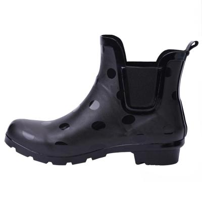 China Fashion Trend Fashion Waterproof Non-slip Women Rubber Boot For Rain for sale