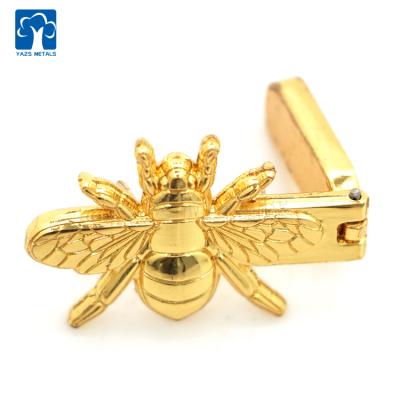 China Like deraction custom embossed 3d logo design bee shape lapel pin metal enamel pop free lapel pin badge making for sale