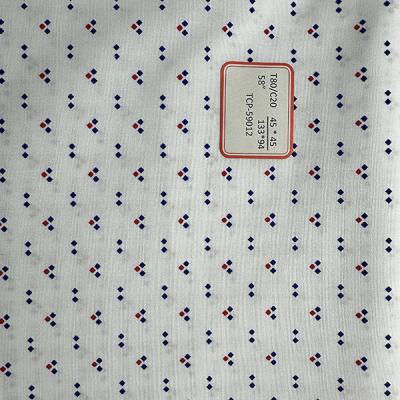 China TC Polyester de algodón tejido impreso Poplin 45X45/133X94 Anti pluma para el vestido de camisa en venta