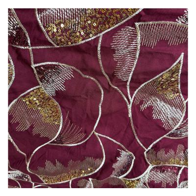 China Flor de franela africana Pavo embellecido Brillante Bling Bling Spangle encaje Perlas de mano Sequin Tejido bordado en venta