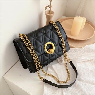 China Fanshion Square Triangle Bag Factory Wholesale Small Messenger Shape Portable Chain Shoulder Bag Fashion for sale