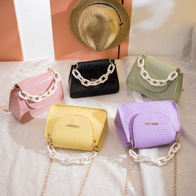 China PU Cross - Diagonal Women's Cell Phone Body Bag Crocodile Pattern Chain Bag Neck PU Antique Style Summer Hanging Bag for sale