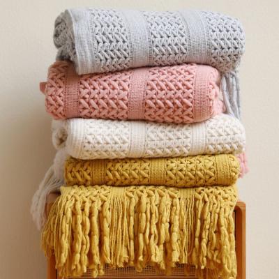 China Anti Static Quality Fringe Tassels Knit Textured Luxury Throw Blanket For Sofa for sale