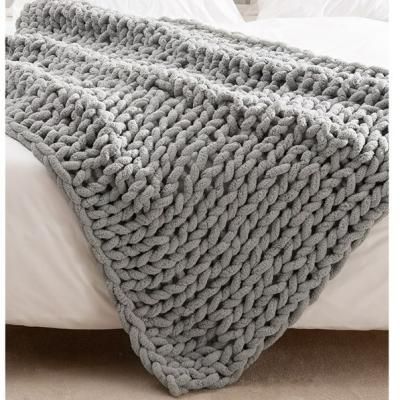 China Chunky Yarn Stylish Cozy Throw Anti-Static Handmade Knitted Blanket for sale