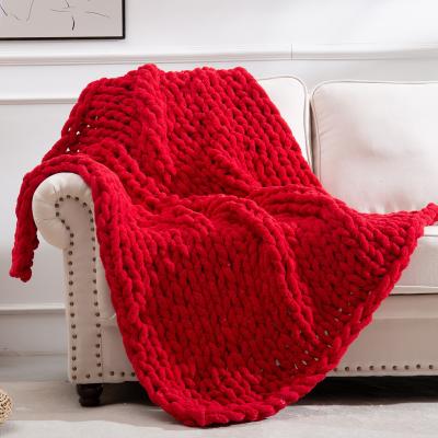 China Anti Static Custom Design 100% Chenille Knitted Blanket Cozy Home Blanket for sale