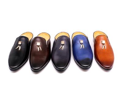 China Durable Genuine Leather Casual Designer Half Shoes Metal Tassel Men's Backless Slipper Mules for sale